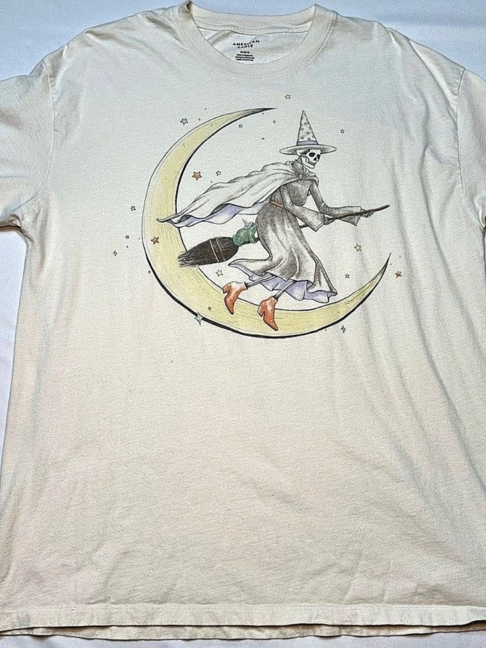 American Eagle Witch Moon Graphic Tee Size Medium